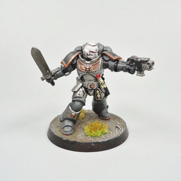 Space Marines Raven Guard Lieutenant Painted - Warhammer 40k Army