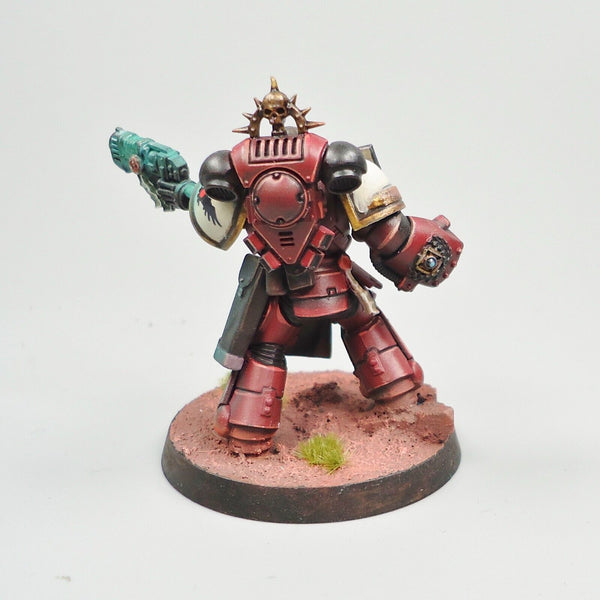 Warhammer 40k Army Space Marines Blood Ravens  Primaris Lieutenant Painted