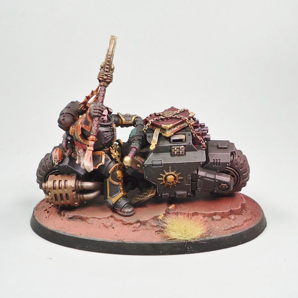 Warhammer 40k Army Space Marines Blood Ravens  Primaris Chaplain On Bike Painted