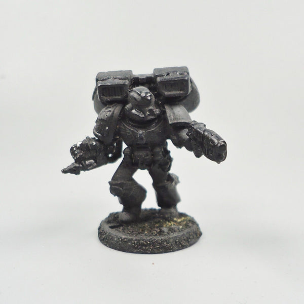 Warhammer 40k  Space Marines Character Undercoated