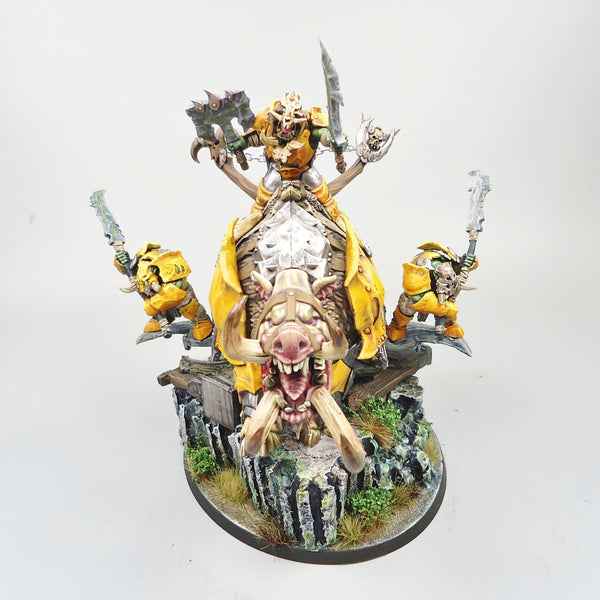 Warhammer Army Age of Sigmar Maw-grunta with Hakkin Krew - Orruk Ironjawz