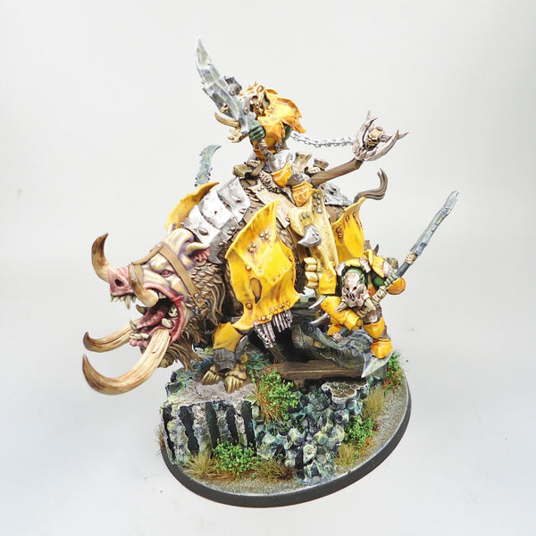 Warhammer Army Age of Sigmar Maw-grunta with Hakkin Krew - Orruk Ironjawz