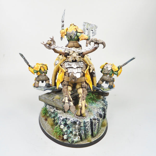 Warhammer Army Age of Sigmar Maw-grunta with Hakkin Krew - Orruk Ironjawz