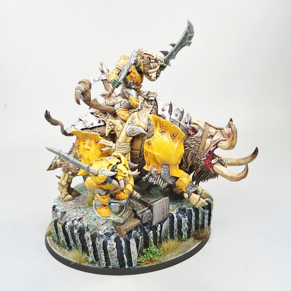 Warhammer Army Age of Sigmar Maw-grunta with Hakkin Krew - Orruk Ironjawz