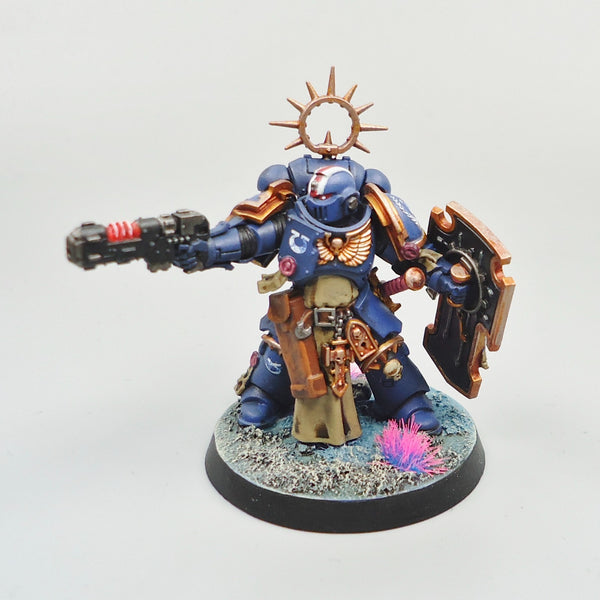 Ultramarines Bladeguard Lieutenant Painted - Warhammer 40k Army Space Marines