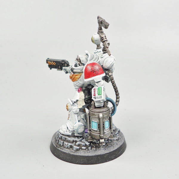 Blood Angels Apothecary Biologis Painted - Warhammer 40k Space Marines