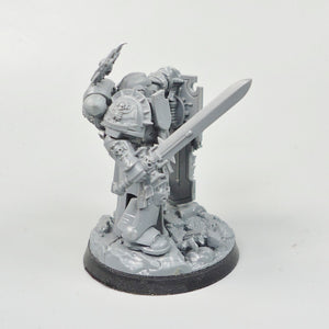 Space Marines Primaris Bladeguard Captain Unpainted - Warhammer 40k - GW