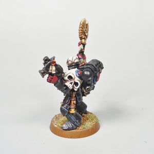 Warhammer 40k Crimson Fist Space Marines Chaplain Painted